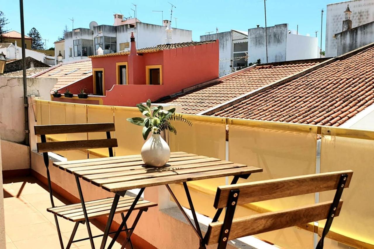 Lovelystay - Yellow Submarine House Lagos Exterior foto