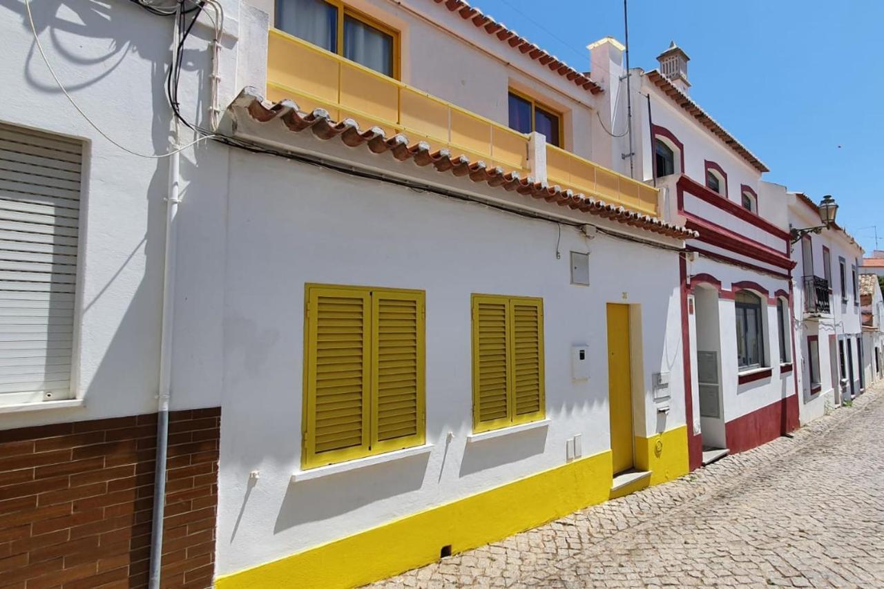 Lovelystay - Yellow Submarine House Lagos Exterior foto